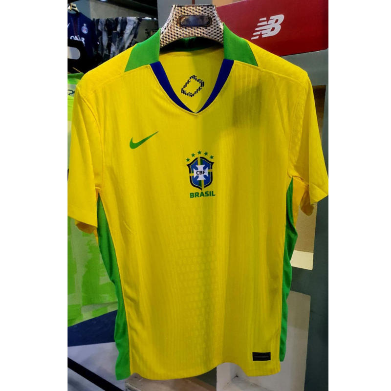 قميص منتخب البرازيل الرسمي – تصميم أنيق وألوان أسطورية 🇧🇷⚽ - Image 2